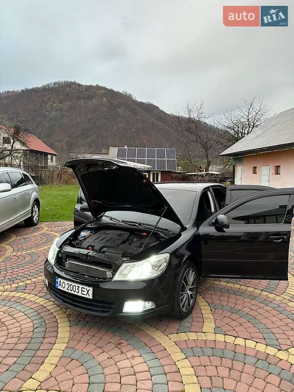 Лифтбек Skoda Octavia 2012 в Тячеве