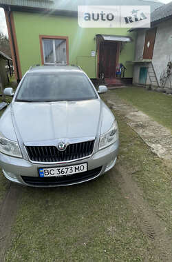 Универсал Skoda Octavia 2013 в Новояворовске