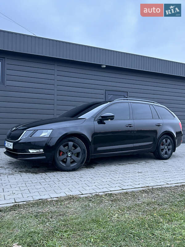Универсал Skoda Octavia 2017 в Львове