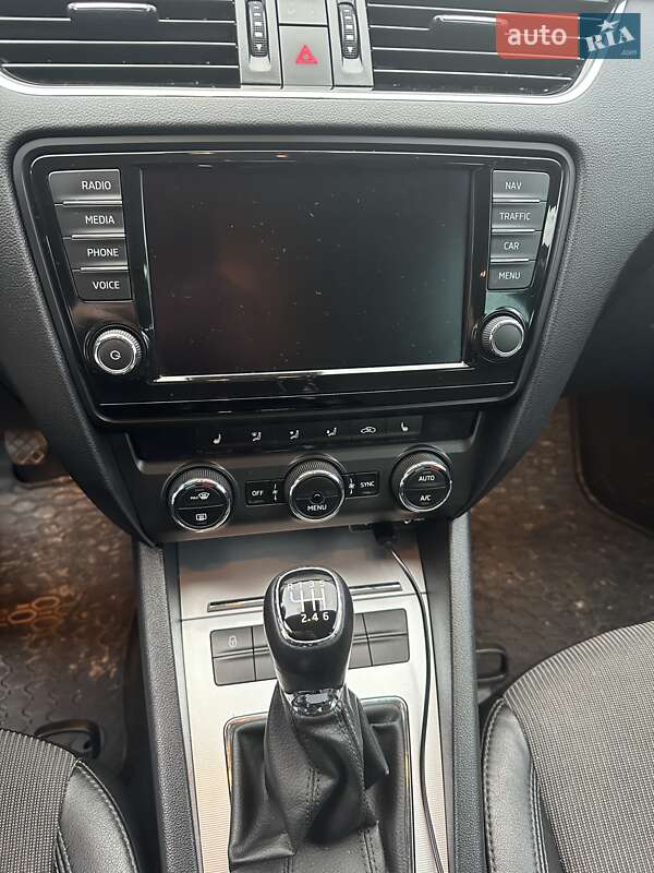 Универсал Skoda Octavia 2015 в Яворове