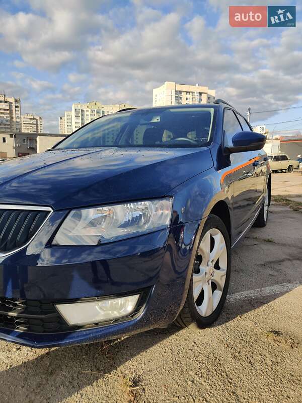 Универсал Skoda Octavia 2015 в Харькове