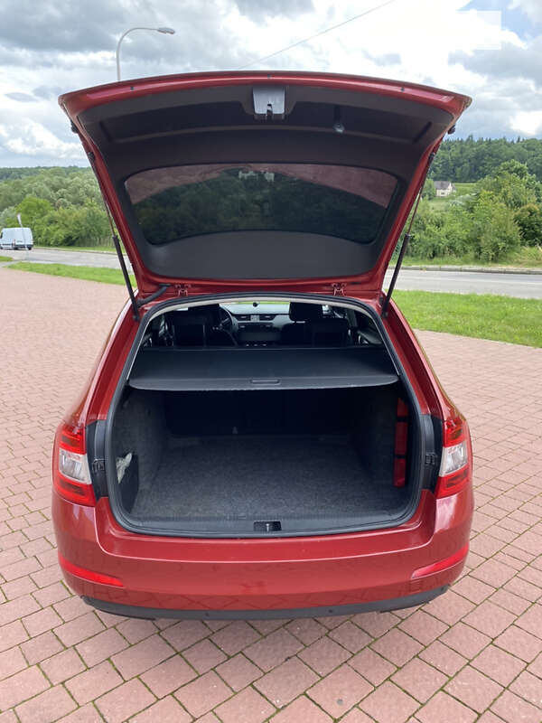 Универсал Skoda Octavia 2015 в Трускавце