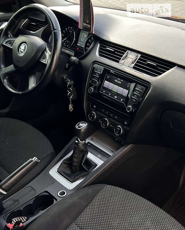 Универсал Skoda Octavia 2015 в Трускавце