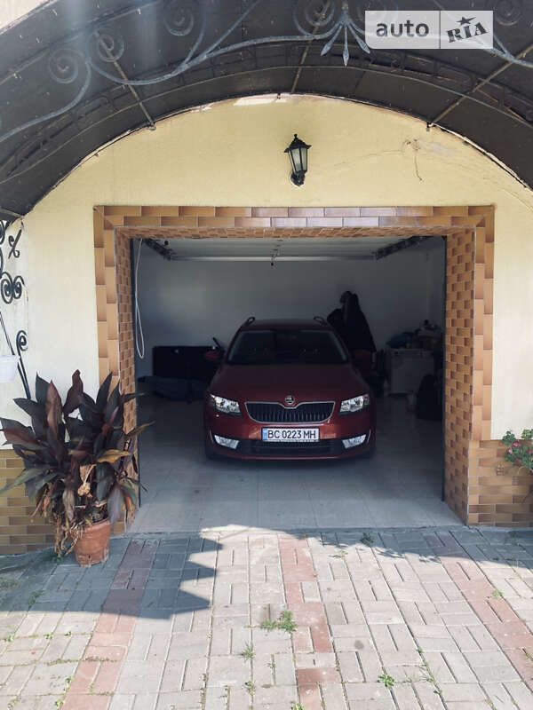 Универсал Skoda Octavia 2015 в Трускавце