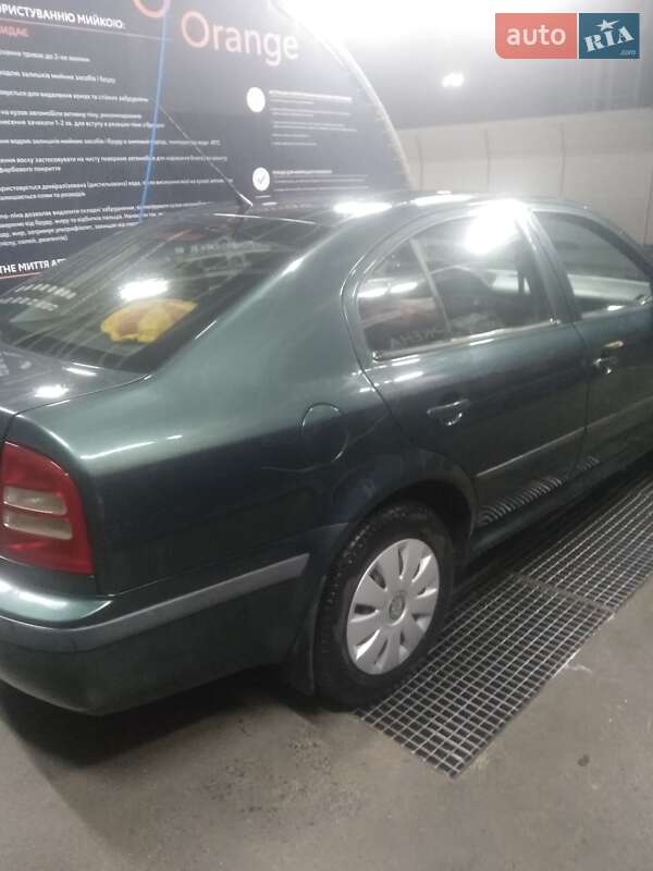 Лифтбек Skoda Octavia 2005 в Львове