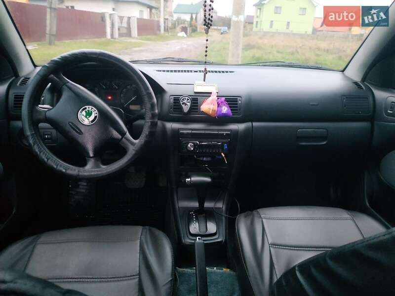 Універсал Skoda Octavia 2004 в Надвірній