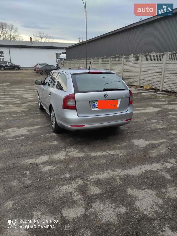 Универсал Skoda Octavia 2011 в Ивано-Франковске фото 4 Универсал Skoda Octavia 2011 в Ивано-Франковске