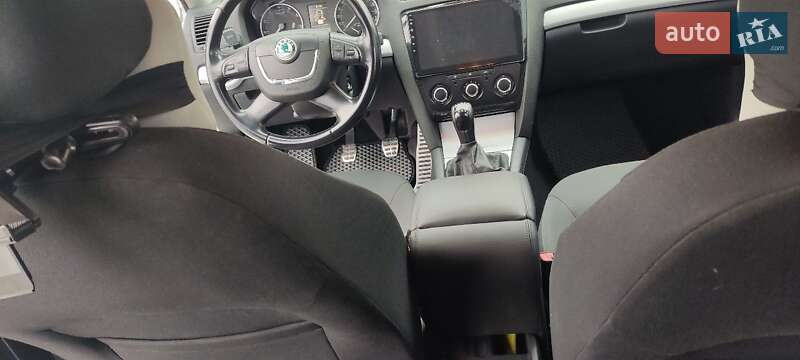 Універсал Skoda Octavia 2010 в Харкові