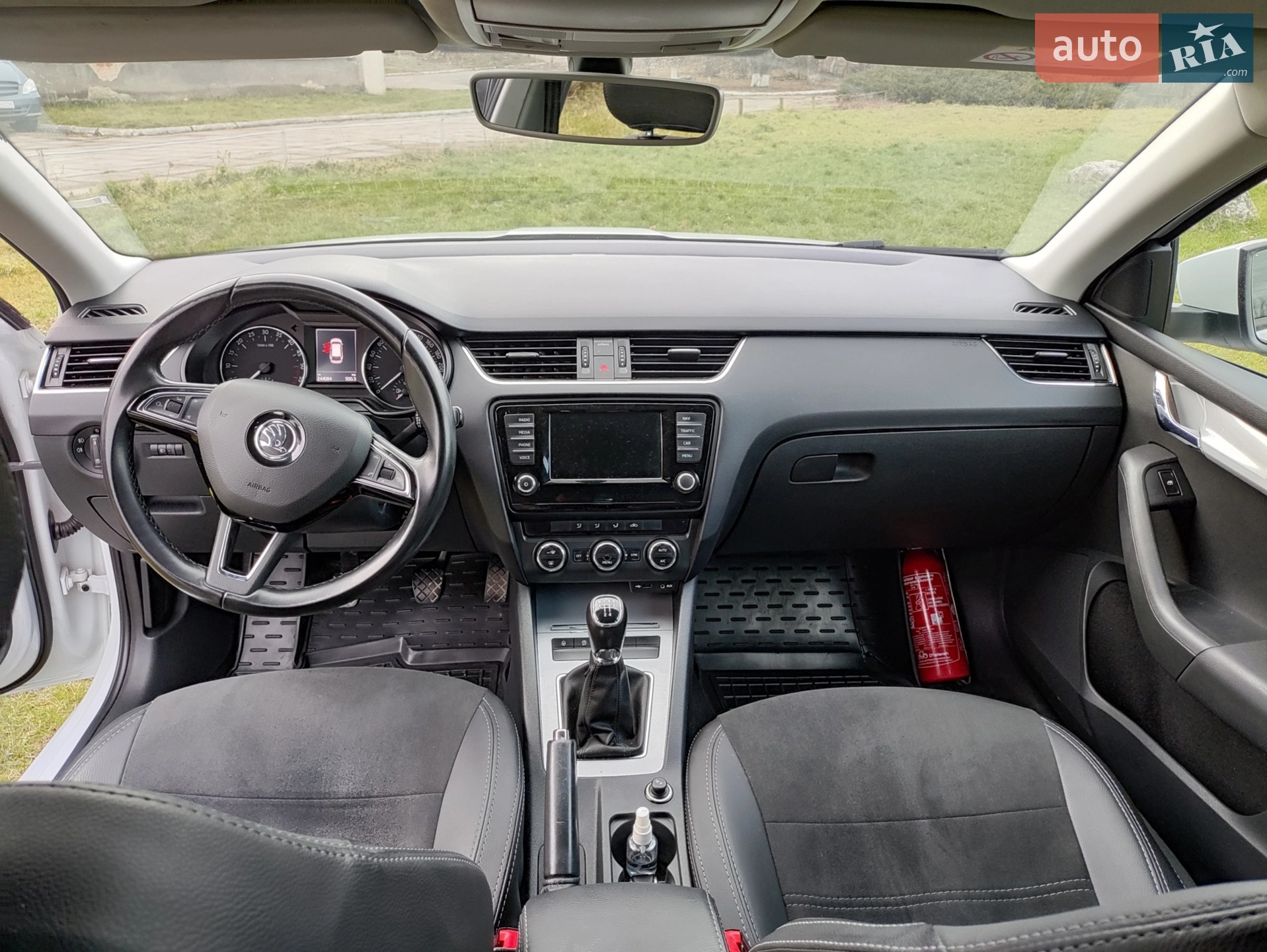 2016 Skoda Octavia - мініатюра 12