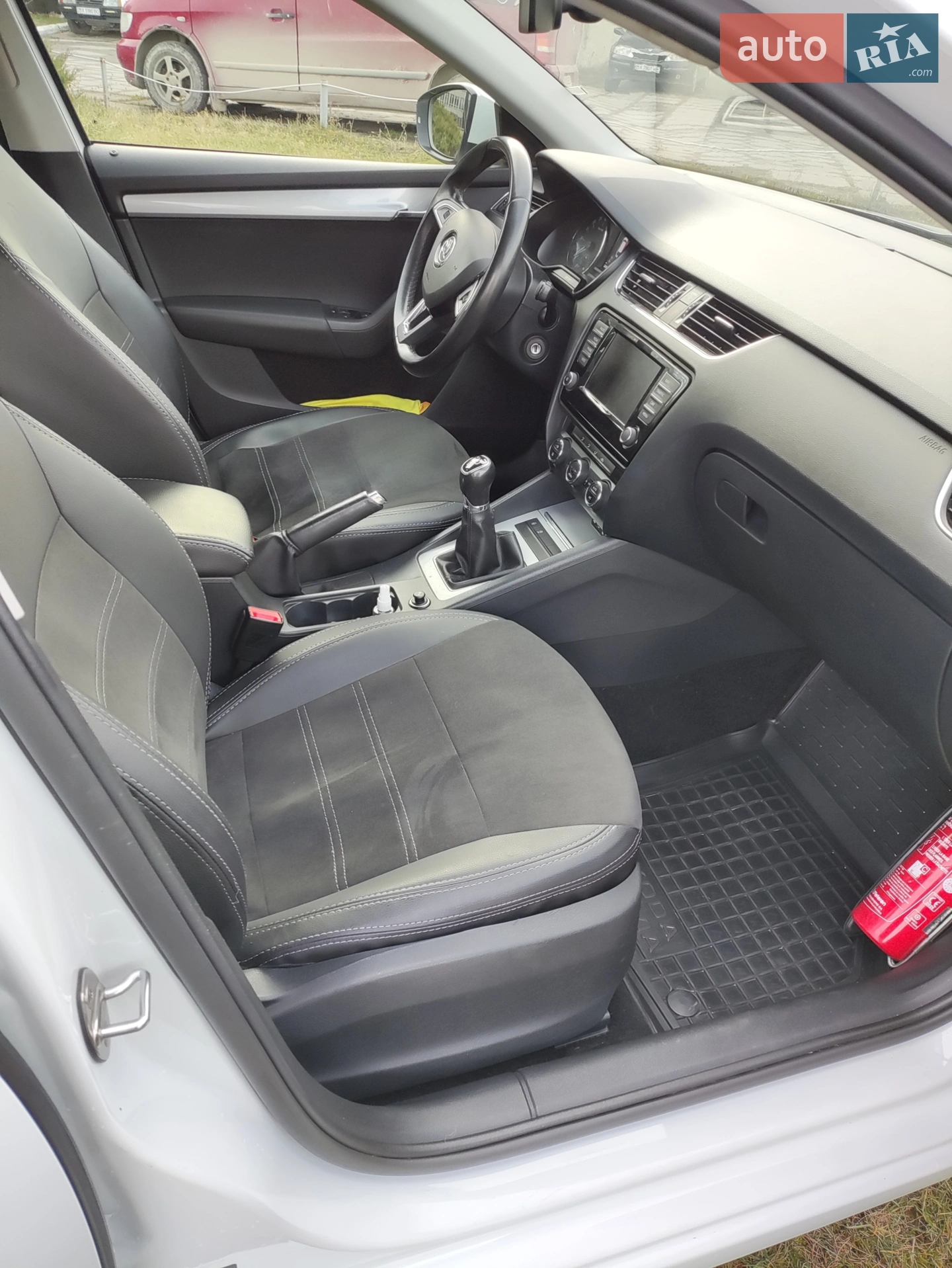 2016 Skoda Octavia - мініатюра 26