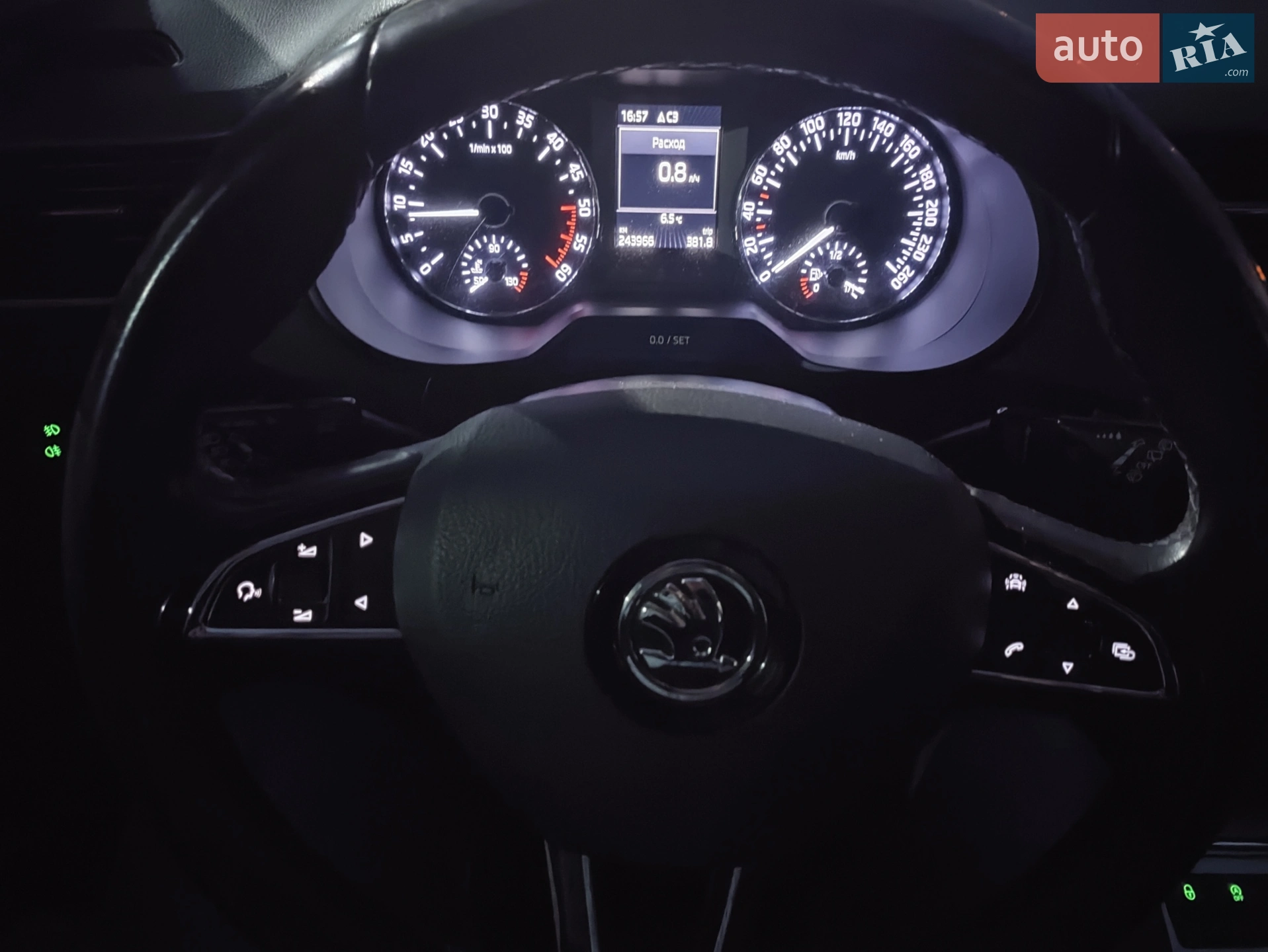 2016 Skoda Octavia - мініатюра 35