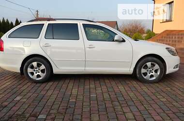 Универсал Skoda Octavia 2010 в 