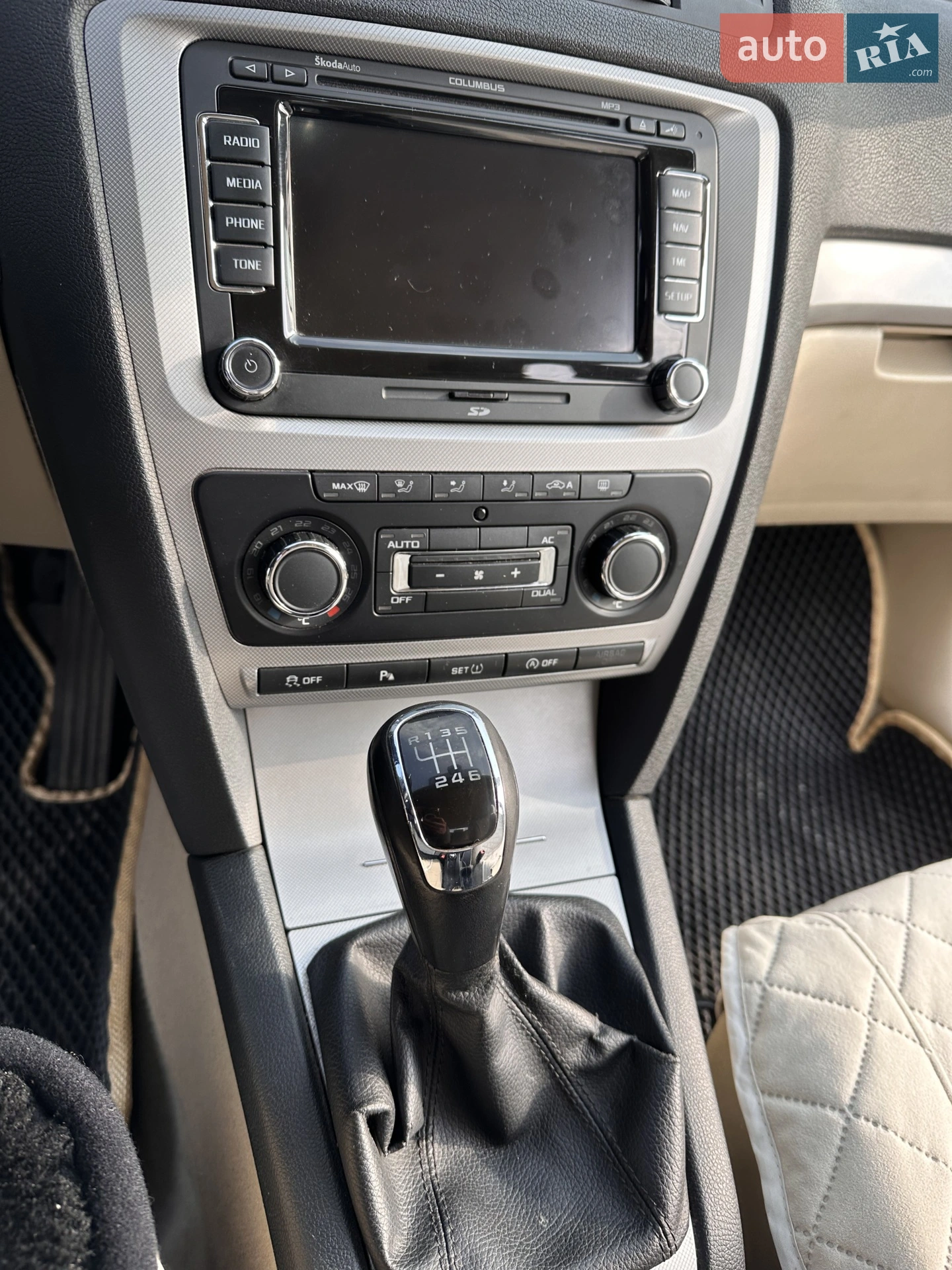 2012 Skoda Octavia - мініатюра 9