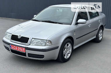 Лифтбек Skoda Octavia 2003 в Днепре