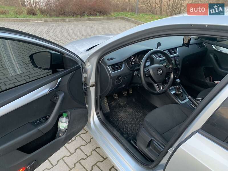 Лифтбек Skoda Octavia 2015 в Иршаве