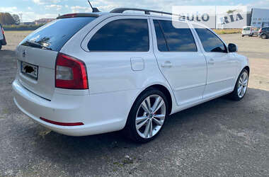 Универсал Skoda Octavia 2010 в Луцке