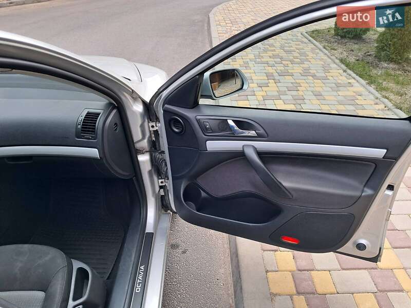 Универсал Skoda Octavia 2007 в Радомышле
