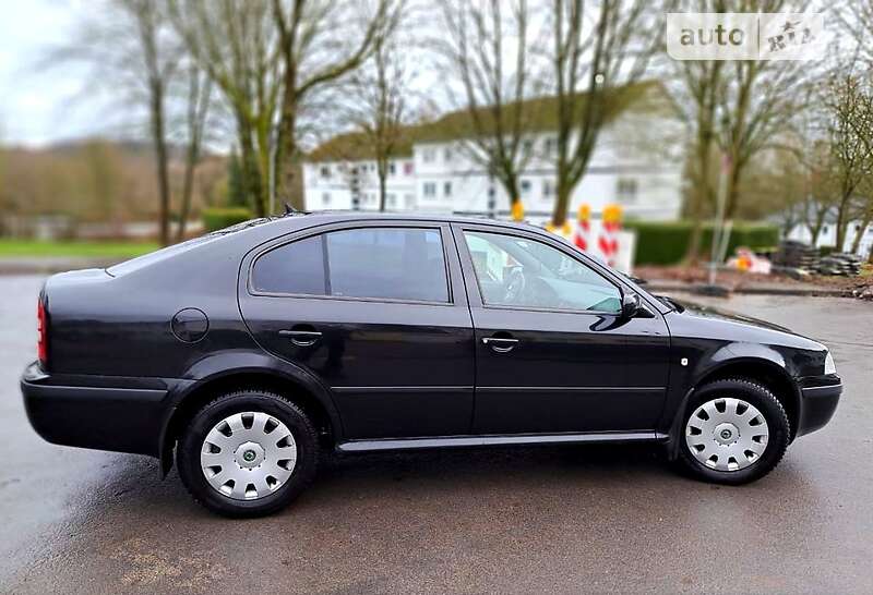 Ліфтбек Skoda Octavia 2006 в Драбіву