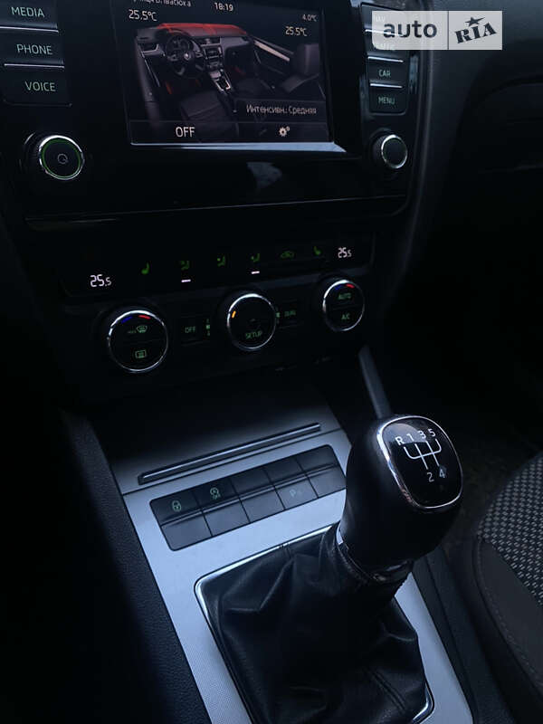 Універсал Skoda Octavia 2013 в Львові фото 28 Універсал Skoda Octavia 2013 в Львові