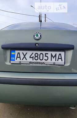 Ліфтбек Skoda Octavia 2003 в 