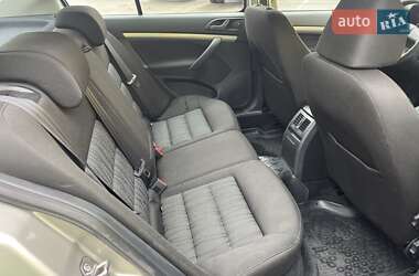 Лифтбек Skoda Octavia 2010 в Кропивницком