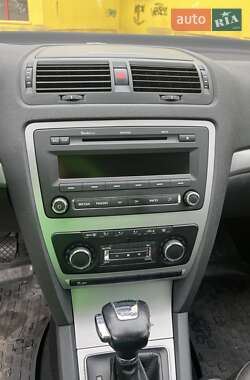 Лифтбек Skoda Octavia 2010 в Кропивницком