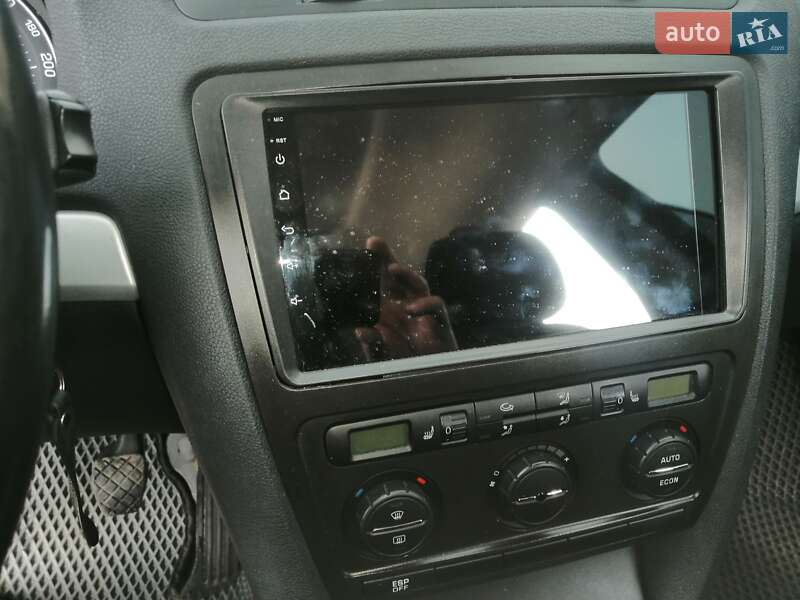 Универсал Skoda Octavia 2008 в Синельниково