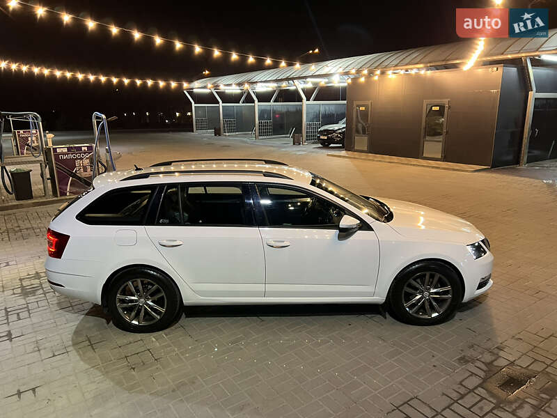 Універсал Skoda Octavia 2018 в Дніпрі