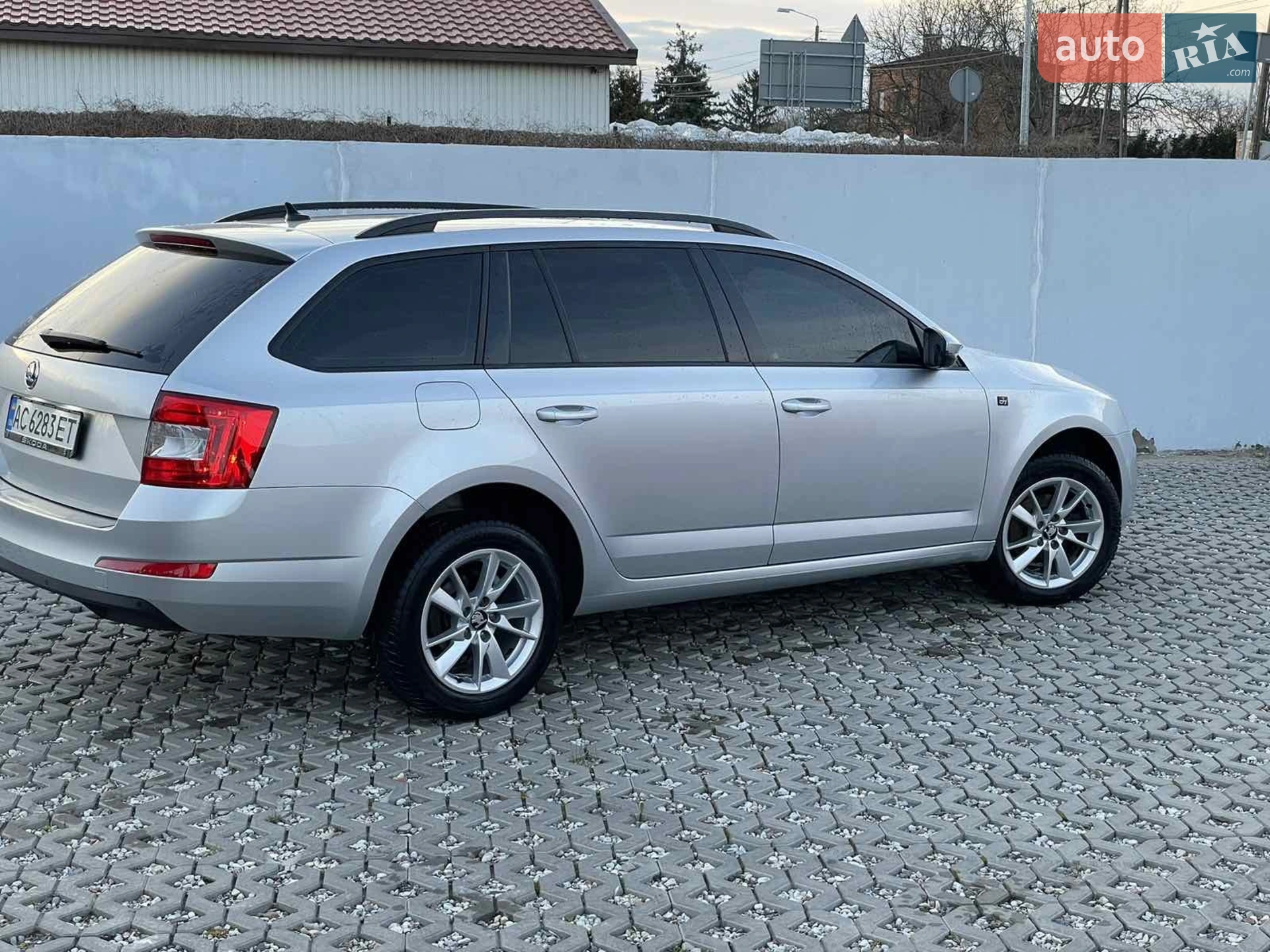 2016 Skoda Octavia - мініатюра 16