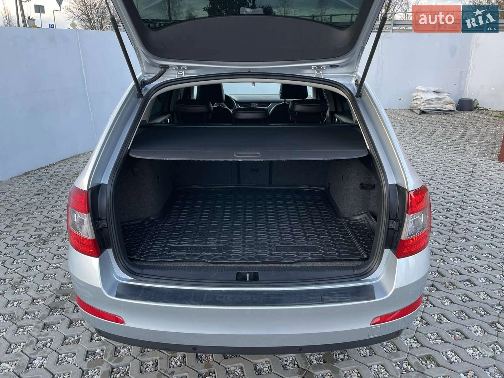 2016 Skoda Octavia - мініатюра 17