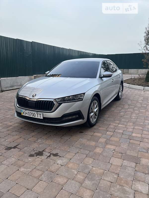 Лифтбек Skoda Octavia 2021 в Киеве