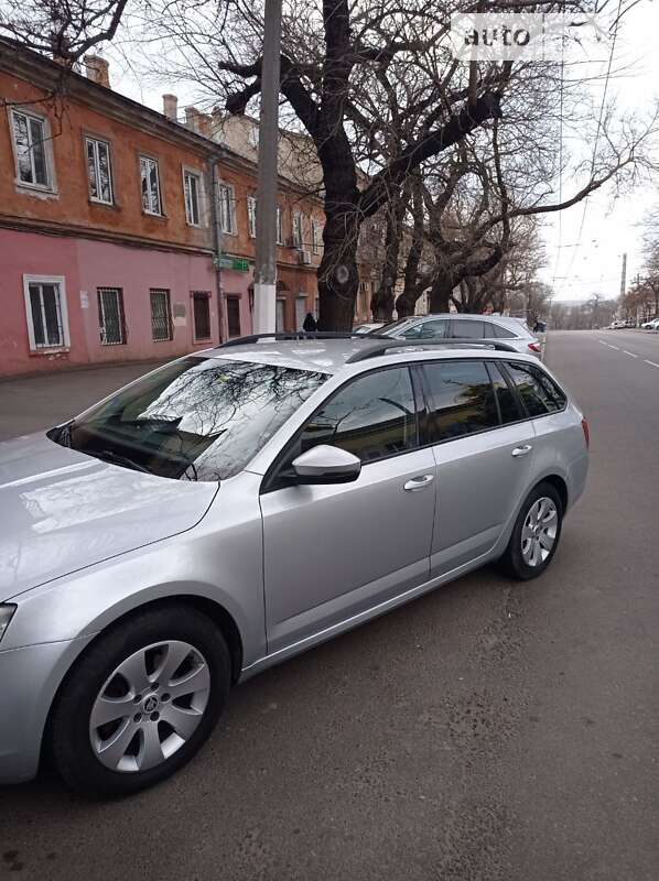 Універсал Skoda Octavia 2013 в Одесі фото 12 Універсал Skoda Octavia 2013 в Одесі