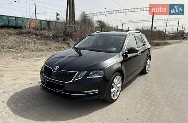 Универсал Skoda Octavia 2019 в Львове