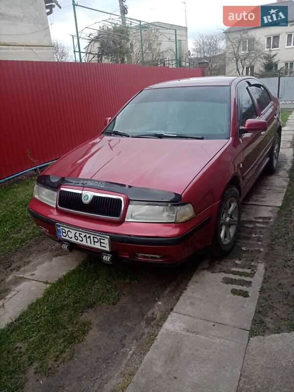 Лифтбек Skoda Octavia 1998 в Львове