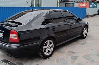 Лифтбек Skoda Octavia 2003 в Жашкове