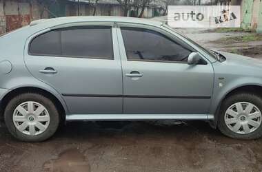 Лифтбек Skoda Octavia 2003 в 