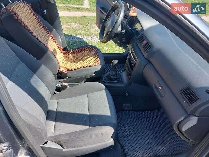 Лифтбек Skoda Octavia 2005 в Виннице