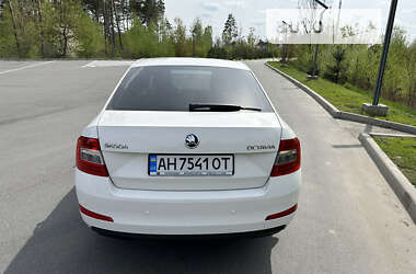 Лифтбек Skoda Octavia 2015 в 