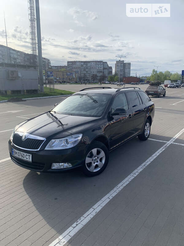 Універсал Skoda Octavia 2009 в Сумах