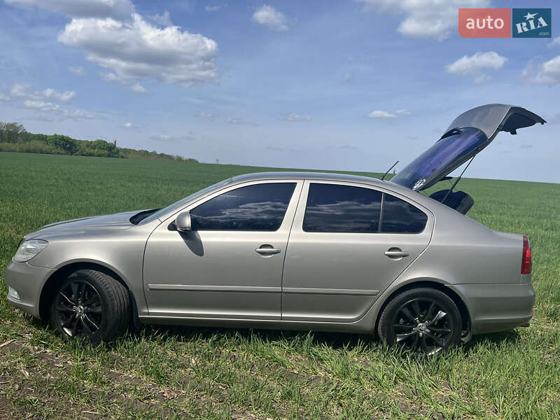 Ліфтбек Skoda Octavia 2011 в Вінниці