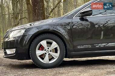 Універсал Skoda Octavia 2014 в Луцьку