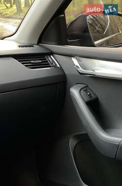 Універсал Skoda Octavia 2014 в Луцьку