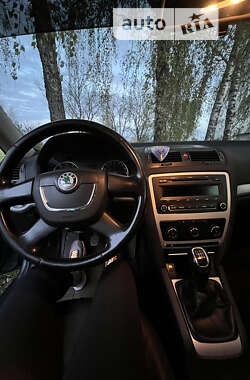 Лифтбек Skoda Octavia 2011 в Глухове