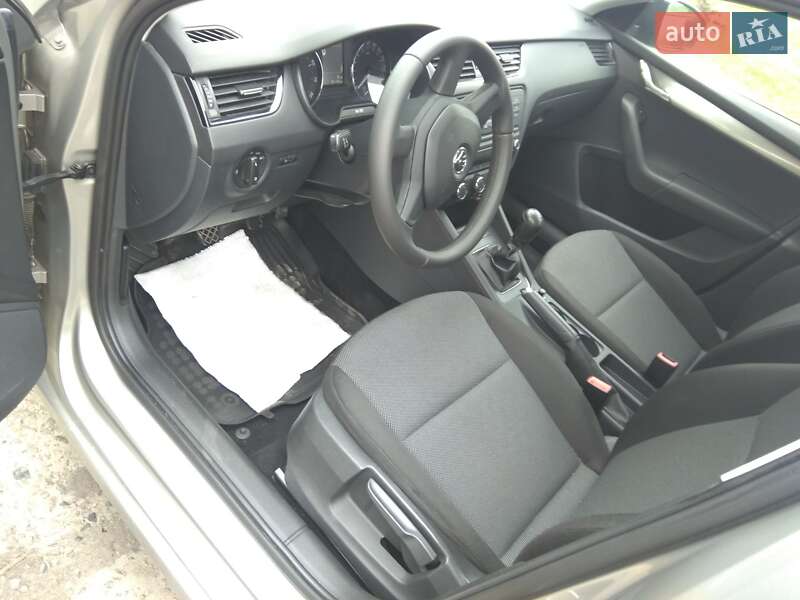 Універсал Skoda Octavia 2013 в Кривому Розі