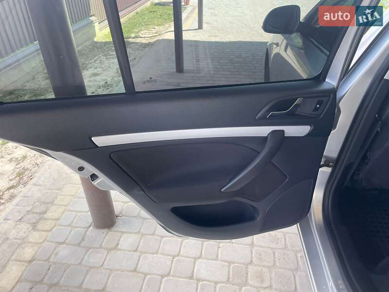 Ліфтбек Skoda Octavia 2011 в Володимирі