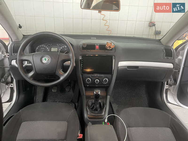 Ліфтбек Skoda Octavia 2007 в Новомосковську