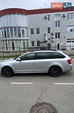 Универсал Skoda Octavia 2015 в 