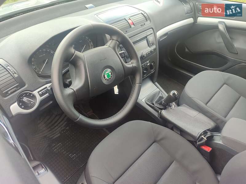 Универсал Skoda Octavia 2005 в Полтаве