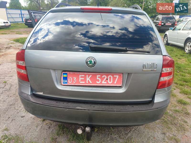 Универсал Skoda Octavia 2005 в Полтаве