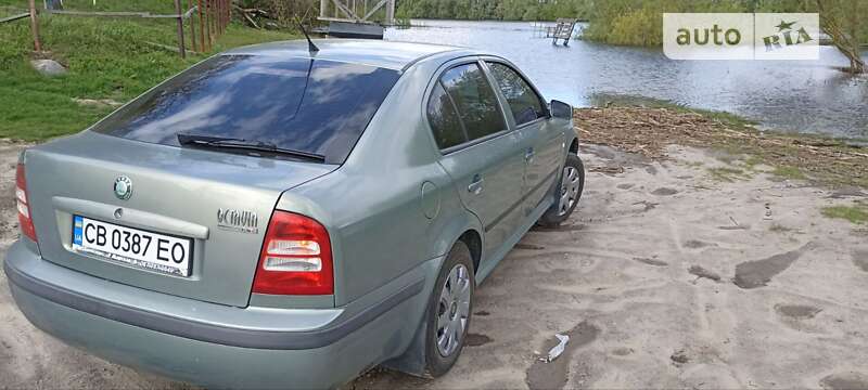 Лифтбек Skoda Octavia 2002 в Чернигове